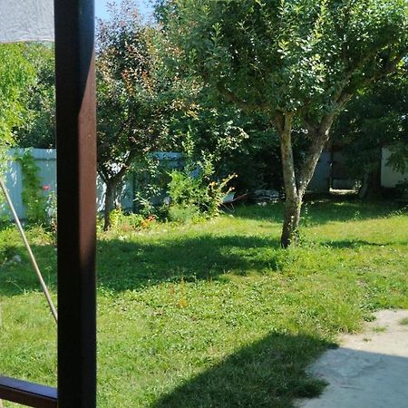 Отель Эльза Гудаута Экстерьер фото